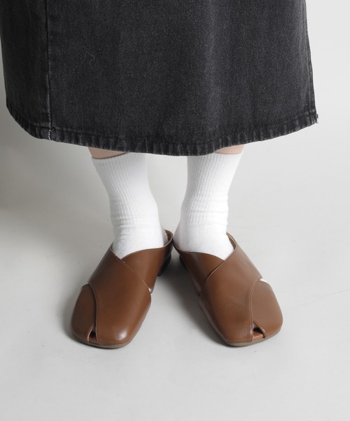 shoes365(シューズスリーシックスファイヴ)の「【shoes365】クロスデザインサンダル (SS)(サンダル・レディース・オフホワイト/ベージュ/ブラウン・23.0cm/23.5cm/24.0cm/24.5cm/22.5cm/25.0cm)」の21枚目の写真