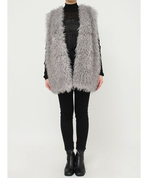 MURUA（ムルーア）の「フェイクファーオーバージレ（ベスト・レディース・グレー/アイボリー・FREE）」の11枚目の写真