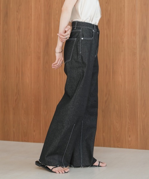 Bab（バブ）の「【S・Mサイズ展開あり】カーブデニムパンツ（デニムパンツ・レディース・インディゴブルー/ブラック・M/S）」の9枚目の写真