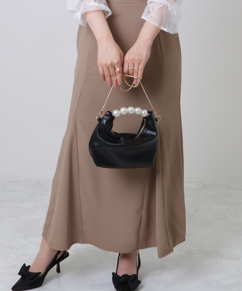 Lace Ladies(レースレディース)の「ビッグパール コンパクト 2WAY レザー調 ショルダーバッグ(クラッチバッグ・レディース・シルバー/アイボリー/ブラック/ベージュ・FREE)」の14枚目の写真