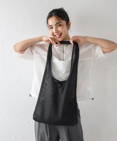 Bonjour Sagan（ボンジュールサガン）の「巾着付きメッシュバッグ（ショルダーバッグ・レディース・ブラック/アイボリー・FREE）」の8枚目の写真