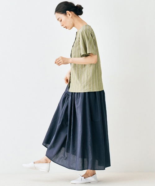 and myera（アンド マイラ）の「ａｎｄ　ｍｙｅｒａ　ストライプなラグランシャツ（シャツ/ブラウス・レディース・ベージュ/グリーン/ブルー・MEDIUM/LARGE/X-LARGE/SMALL）」の19枚目の写真