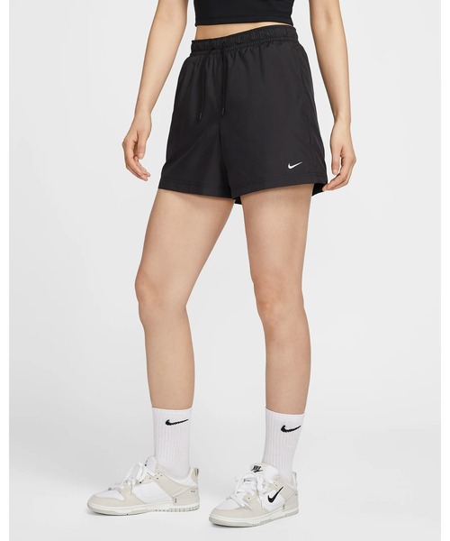 NIKE(ナイキ)の「《NIKEアパレル》WSNSWMRエッセンシャルウーブンショート(その他パンツ・レディース・ホワイト系その他/ダークネイビー/ブラック/グリーン系その他/ホワイト×ブラック/ホワイト系その他2/ブルー系その他・S/M/L/XL/XS)」の15枚目の写真