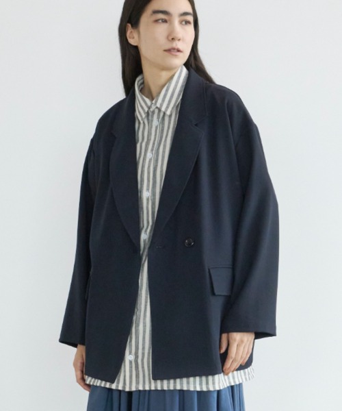 Libra Cue（リブラ キュー）の「オーバーシルエットダブルジャケット（テーラードジャケット・レディース・ネイビー/ベージュ・FREE）」の2枚目の写真