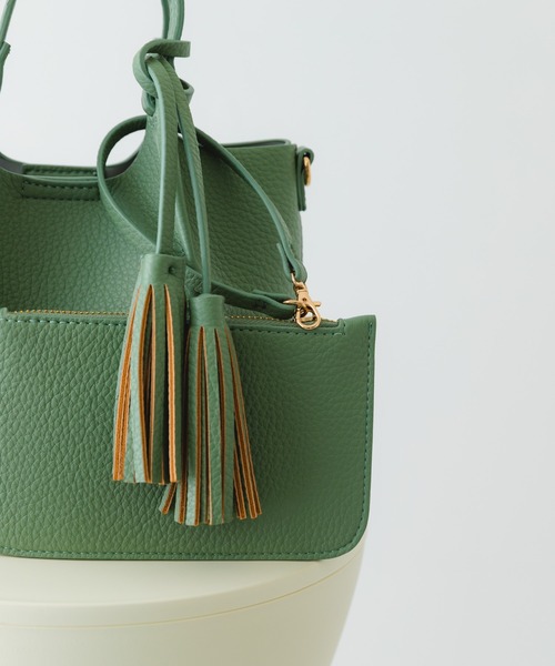 RODE SKO（ロデスコ）の「ポーチ付タックミニショルダーバッグ（ショルダーバッグ・レディース・ブラック/オレンジ/アイボリー/グレー/ミント・ONE）」の16枚目の写真