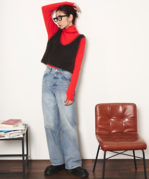 Auntie Rosa Holiday(アンティローザホリデー)の「クロップドシャギーニットベスト(ベスト・レディース・オフホワイト/ブラウン・FREE)」の21枚目の写真