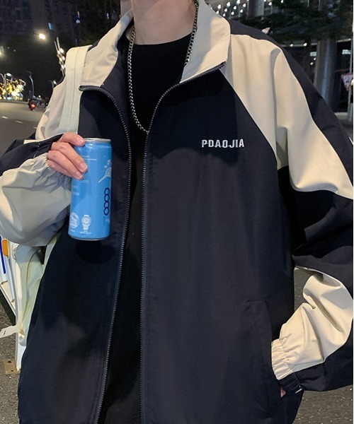 NEW GENTLEMAN（ニュージェントルマン）の「グレミオ 配色 ビッグブルゾン（ナイロンジャケット・メンズ・ブラック/ネイビー・M/L/XL）」の10枚目の写真
