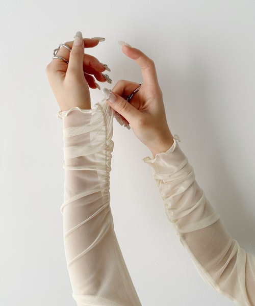 wears（ウェアーズ）の「shirring mellow sheer tops／袖シャーリング タイダイ柄 メロウハイネックシアーインナートップス（Tシャツ/カットソー・レディース・ダークグレー/モカ/ネイビー/オレンジ/パープル/グリーン/ライトグレー/ピンク/ホワイト/ブラック/アイボリー/カーキ/ピンクベージュ/ブラック系その他・FREE）」の3枚目の写真