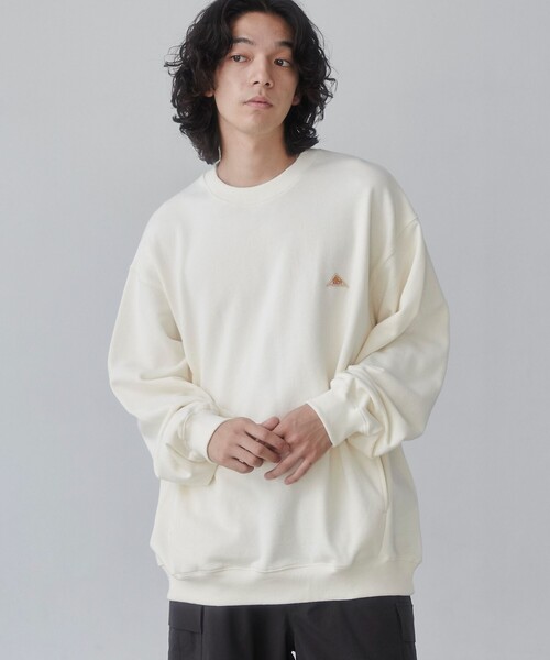 KELTY（ケルティ）の「KELTY（ケルティ）別注裏毛クルーネックスウェット（WEB限定カラー）（スウェット・メンズ・ホワイト/ライトグレー/ブラック/ダークブラウン/グレー/ワインレッド・L/M）」の7枚目の写真
