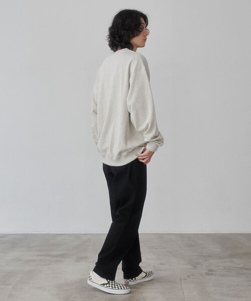 KELTY（ケルティ）の「KELTY（ケルティ）別注裏毛クルーネックスウェット（WEB限定カラー）（スウェット・メンズ・ホワイト/ライトグレー/ブラック/ダークブラウン/グレー/ワインレッド・L/M）」の19枚目の写真