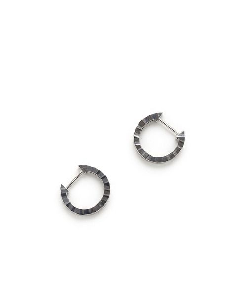 colleca la（コレカラ）の「[silver925]ミラーカット フープピアス〈金属アレルギー対応〉（ピアス（両耳用）・レディース・ゴールド/シルバー・FREE）」の8枚目の写真