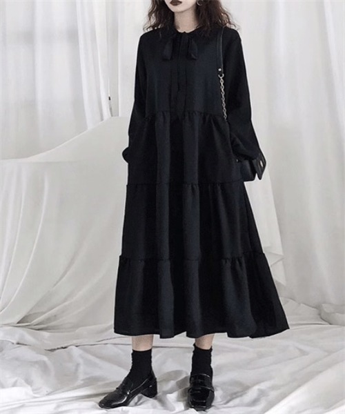 Dream garden(ドリームガーデン)の「ボウタイ襟 ティアードワンピース(ワンピース・レディース・ブラック・2XL/XL/L/M/S)」の3枚目の写真