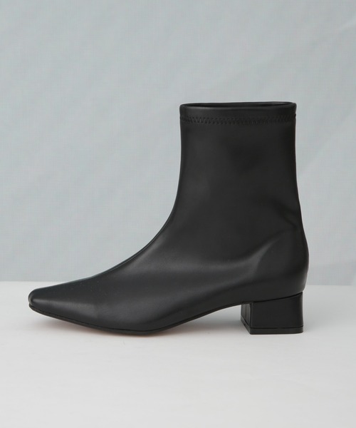 NANO universe(ナノユニバース)の「ストレッチスクエアトゥショートブーツ(ブーツ・レディース・ブラック/ベージュ・36/37/38)」の8枚目の写真