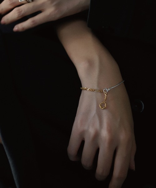 TEN.（テン）の「SILVER925 18KGP シェードコンビチェーンブレスレット MIX-S-（ブレスレット・レディース・シルバー×ゴールド・FREE）」の7枚目の写真