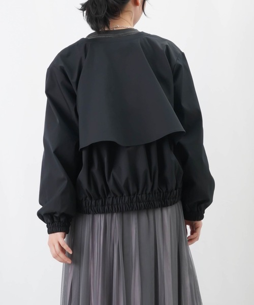 LUCA/LADY LUCK LUCA（ルカ/レディラックルカ）の「LC/LLL 玉虫シャンブレーギャザーブルゾン / バックフレアショートブルゾン【セットアップ着用可】（ブルゾン・レディース・ブラック/ブラウン・FREE）」の3枚目の写真