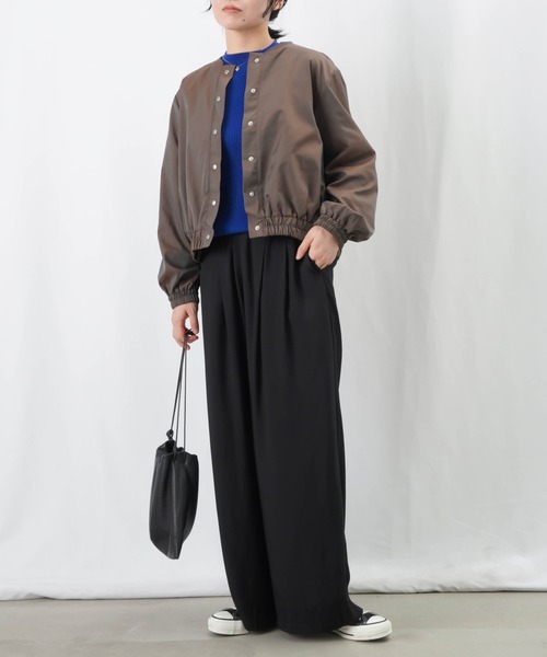 LUCA/LADY LUCK LUCA（ルカ/レディラックルカ）の「LC/LLL 玉虫シャンブレーギャザーブルゾン / バックフレアショートブルゾン【セットアップ着用可】（ブルゾン・レディース・ブラック/ブラウン・FREE）」の8枚目の写真