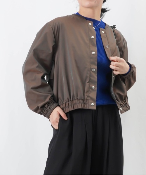 LUCA/LADY LUCK LUCA（ルカ/レディラックルカ）の「LC/LLL 玉虫シャンブレーギャザーブルゾン / バックフレアショートブルゾン【セットアップ着用可】（ブルゾン・レディース・ブラック/ブラウン・FREE）」の12枚目の写真