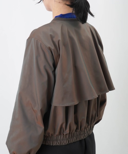 LUCA/LADY LUCK LUCA（ルカ/レディラックルカ）の「LC/LLL 玉虫シャンブレーギャザーブルゾン / バックフレアショートブルゾン【セットアップ着用可】（ブルゾン・レディース・ブラック/ブラウン・FREE）」の13枚目の写真