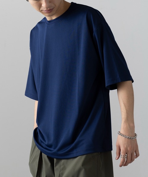 wundou(ウンドウ)の「吸汗速乾!ベタつかない快適な着心地が◎【wundou】ストリートTシャツ P321(Tシャツ/カットソー・メンズ・ブラック/ネイビー/ホワイト・S/M/L)」の3枚目の写真