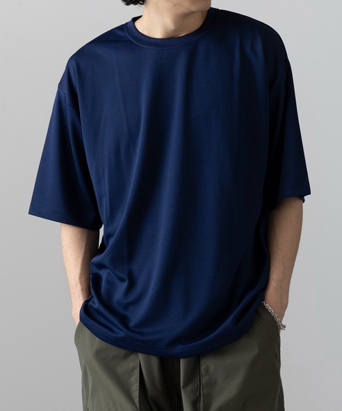 wundou(ウンドウ)の「吸汗速乾!ベタつかない快適な着心地が◎【wundou】ストリートTシャツ P321(Tシャツ/カットソー・メンズ・ブラック/ネイビー/ホワイト・S/M/L)」の9枚目の写真