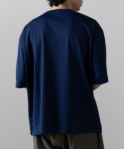 wundou(ウンドウ)の「吸汗速乾!ベタつかない快適な着心地が◎【wundou】ストリートTシャツ P321(Tシャツ/カットソー・メンズ・ブラック/ネイビー/ホワイト・S/M/L)」の12枚目の写真