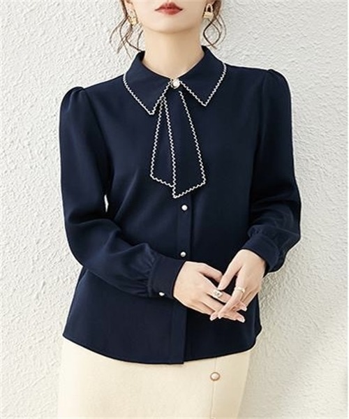Dream garden(ドリームガーデン)の「配色刺繍ライン ボウタイ付き 長袖シャツブラウス(シャツ/ブラウス・レディース・ベージュ/ネイビー/ブラウン・S/M/L)」の3枚目の写真
