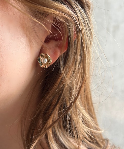 Parfois★コーデのアクセントに★ Gold x Blue ピアス ゴールド（金色）系 PARFOIS(パルフォア) ピアス(レディース