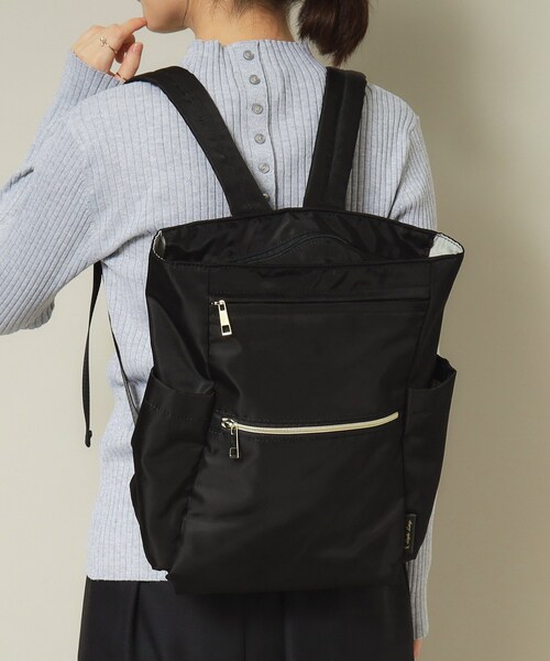 ITS'DEMO（イッツデモ）の「◆【キャリーオン可／6ポケット】撥水ポリ2WAYリュック型トート（バックパック/リュック・レディース・アイボリー/ブラック/ナチュラル・00）」の7枚目の写真