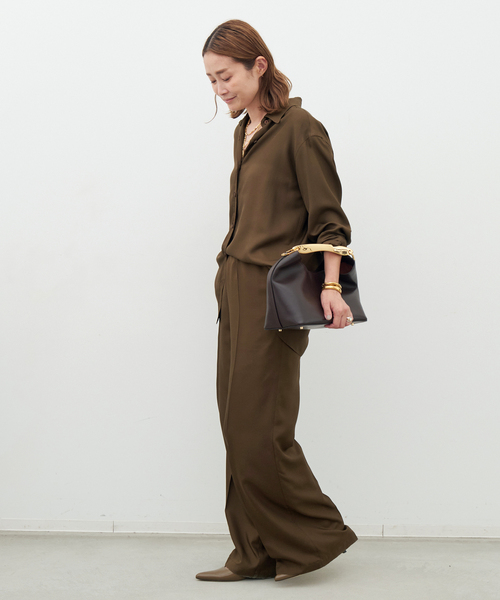 Deuxieme Classe(ドゥーズィエムクラス)の「*追加 Silk Looker パンツ(スラックス・レディース・ブラウン/ネイビー/パープル・34/36/38)」の9枚目の写真