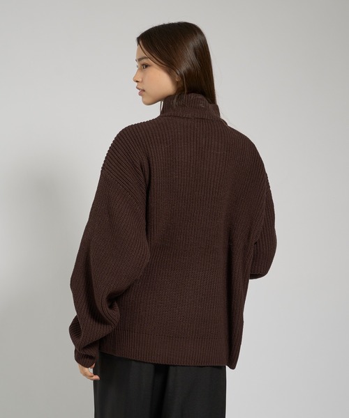 kutir(クティール)の「LOGO VOLUME HALF ZIP KNIT/ロゴボリュームハーフジップニット(ニット/セーター・レディース・ブラック/グレー/ブラウン・LARGE/MEDIUM)」の19枚目の写真