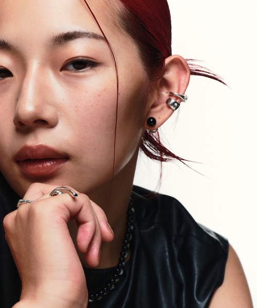 whoseA(フーシー)の「【silver925】DisguiseOneearPierce8mm/ ディスガイズ片耳ピアス8mm(ピアス(片耳用)・レディース・ブラック/レッド・FREE)」の4枚目の写真