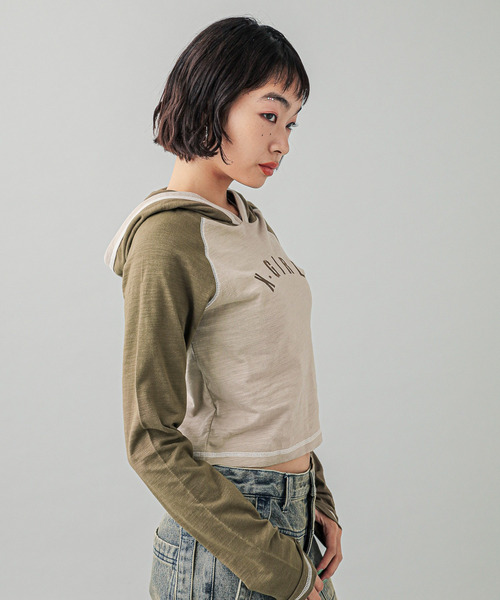X-girl(エックスガール)の「RAGLAN L/S HOODIE(パーカー・レディース・ベージュ/ブラック/ホワイト・S/M)」の16枚目の写真
