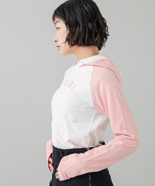 X-girl(エックスガール)の「RAGLAN L/S HOODIE(パーカー・レディース・ベージュ/ブラック/ホワイト・S/M)」の5枚目の写真