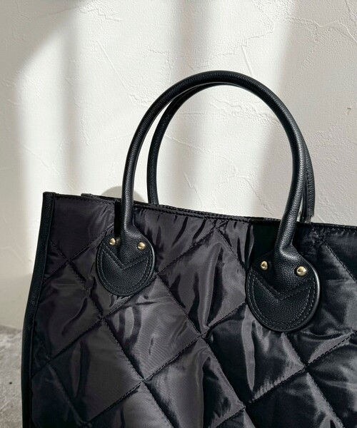 fredy emue（フレディエミュ）の「キルティングスクエアトートバッグ（トートバッグ・レディース・ブラック/ブラック系その他2・FREE）」の10枚目の写真