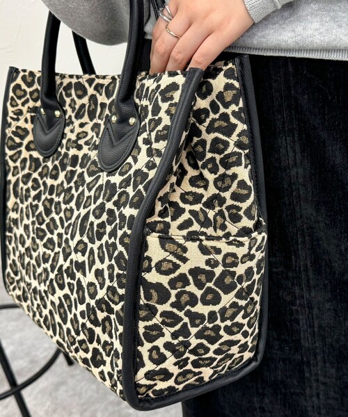 fredy emue（フレディエミュ）の「キルティングスクエアトートバッグ（トートバッグ・レディース・ブラック/ブラック系その他2・FREE）」の14枚目の写真