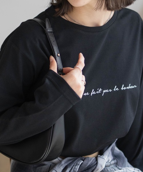 NAVY(ネイビー)の「NAVY 刺繍ロゴ長袖Tシャツ(Tシャツ/カットソー・レディース・ブラック/オリーブ/ホワイト・M/L)」の9枚目の写真
