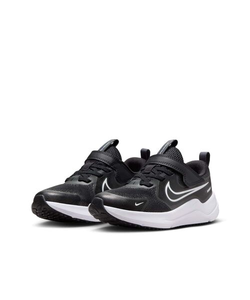 NIKE(ナイキ)の「ナイキ コズミック ランナー リトルキッズシューズ / Nike Cosmic Runner Little Kids' Shoes HM4400-003 Black(スニーカー・キッズ・ブラック・16.5/17/17.5/18/18.5/19/19.5/20/20.5/21/21.5/22)」の5枚目の写真
