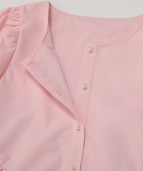 Fit more(フィットモア)の「パールボタンペプラムフリルブラウス(シャツ/ブラウス・レディース・ピンク/ブラック/ホワイト・FREE)」の17枚目の写真