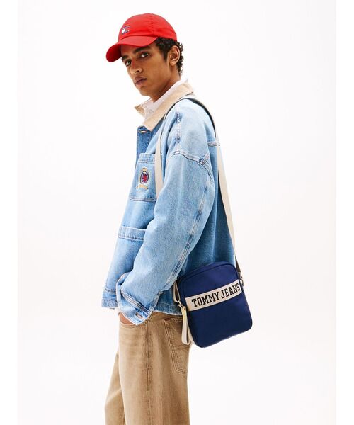 tommy jeans（トミー ジーンズ）の「レトロクールリポーターバッグ（ボディバッグ/ウエストポーチ・メンズ・ブルー・FREE）」の5枚目の写真