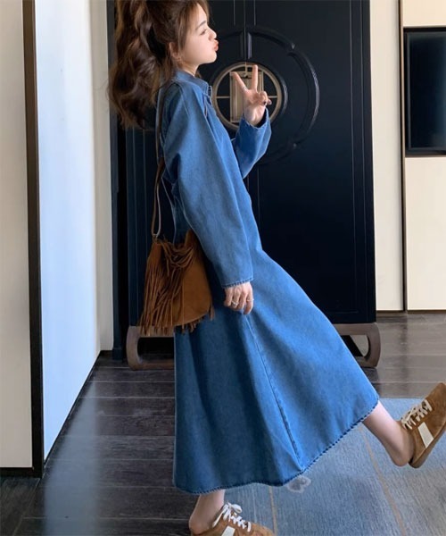 urge：（アージコロン ）の「【URGE：】デニム シャツ 長袖 ハーフ ジップアップ ワンピース（ワンピース・レディース・ブルー・X-LARGE/LARGE/MEDIUM）」の4枚目の写真