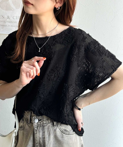 classicalelf(クラシカルエルフ)の「大人のおしゃれ度ワンランクアップ。チュールフラワーコード刺繍半袖Tシャツ(Tシャツ/カットソー・レディース・チャコール/ホワイト/ブラック・LARGE/MEDIUM/SMALL/X-LARGE)」の17枚目の写真