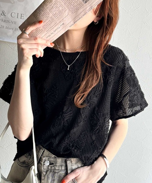classicalelf(クラシカルエルフ)の「大人のおしゃれ度ワンランクアップ。チュールフラワーコード刺繍半袖Tシャツ(Tシャツ/カットソー・レディース・チャコール/ホワイト/ブラック・LARGE/MEDIUM/SMALL/X-LARGE)」の18枚目の写真