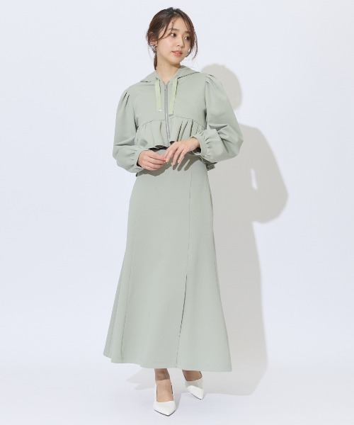 AND COUTURE（アンドクチュール）の「ペプラムパーカーセットアップ（セットアップ・レディース・ブラック/カーキ/オフホワイト・FREE）」の3枚目の写真