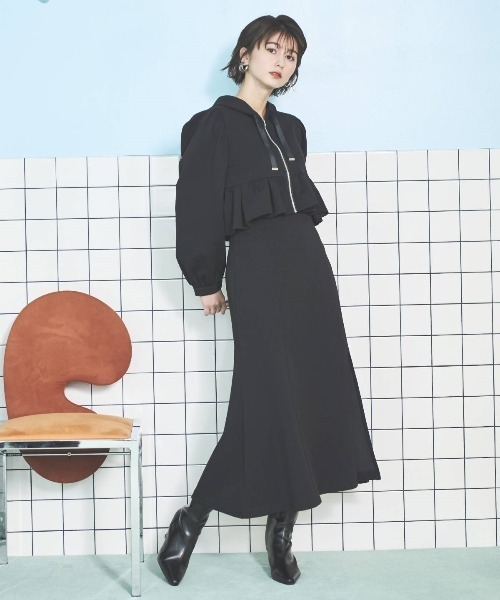 AND COUTURE（アンドクチュール）の「ペプラムパーカーセットアップ（セットアップ・レディース・ブラック/カーキ/オフホワイト・FREE）」の18枚目の写真