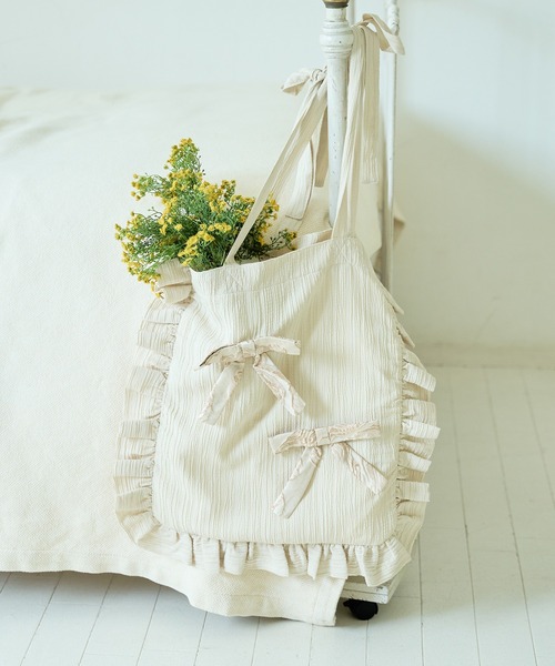 kutir（クティール）の「【クティールとレトロ】フリルリボントートバッグ（トートバッグ・レディース・オフホワイト/ホワイト系その他/ベージュ系その他/ベージュ・FREE）」の7枚目の写真