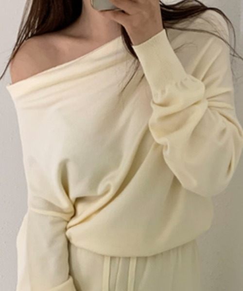 COCOMOMO(ココモモ)の「オフショルダーセットアップ セットアップ オフショルダーニット トップス ワイドパンツ 上下セット ニットセットアップ 長袖 秋服 冬服(セットアップ・レディース・グレー/ベージュ/ブラック・FREE)」の13枚目の写真
