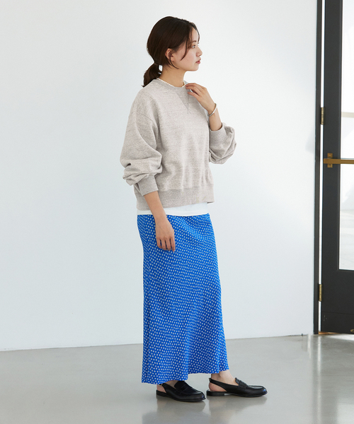 IENA(イエナ)の「《追加》BLACK オーバーサイズスウェット(スウェット・レディース・ネイビー/グレー・FREE)」の12枚目の写真