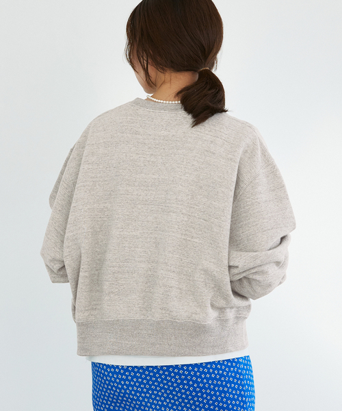 IENA(イエナ)の「《追加》BLACK オーバーサイズスウェット(スウェット・レディース・ネイビー/グレー・FREE)」の17枚目の写真