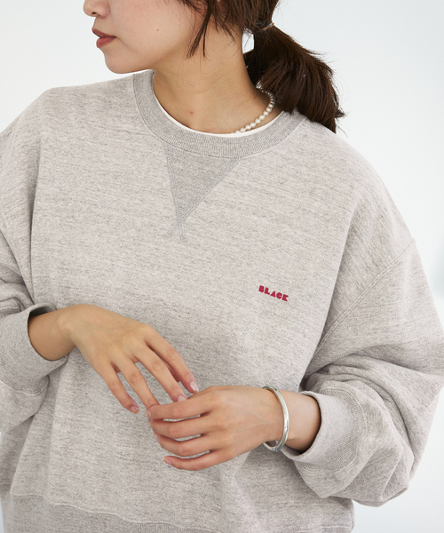 IENA(イエナ)の「《追加》BLACK オーバーサイズスウェット(スウェット・レディース・ネイビー/グレー・FREE)」の10枚目の写真