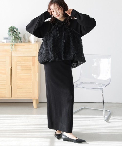 AMELY(エミリー)の「チュールフラワードッキングパーカー(パーカー・レディース・ブラック/グレー/ブラック×ホワイト・フリー)」の6枚目の写真